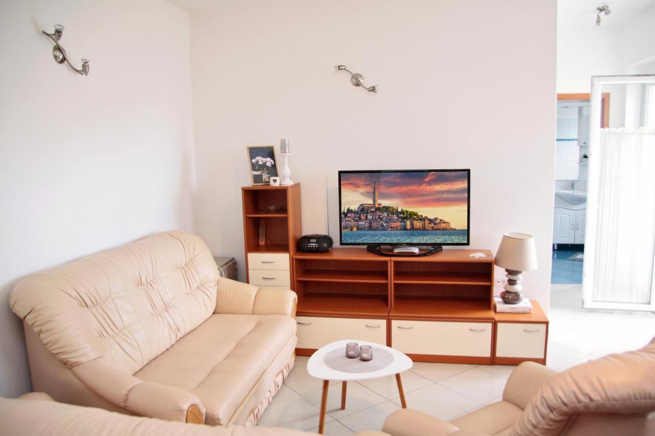 Apartment Matika, Terrace Apartment 10 Minutes Walk From Center Rovinj Exterior foto